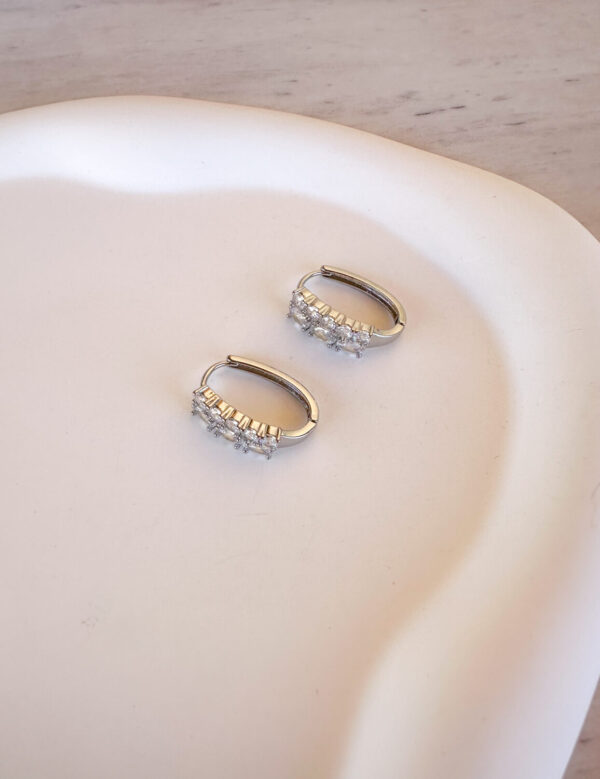 Zircon Oval Earrings Silver
