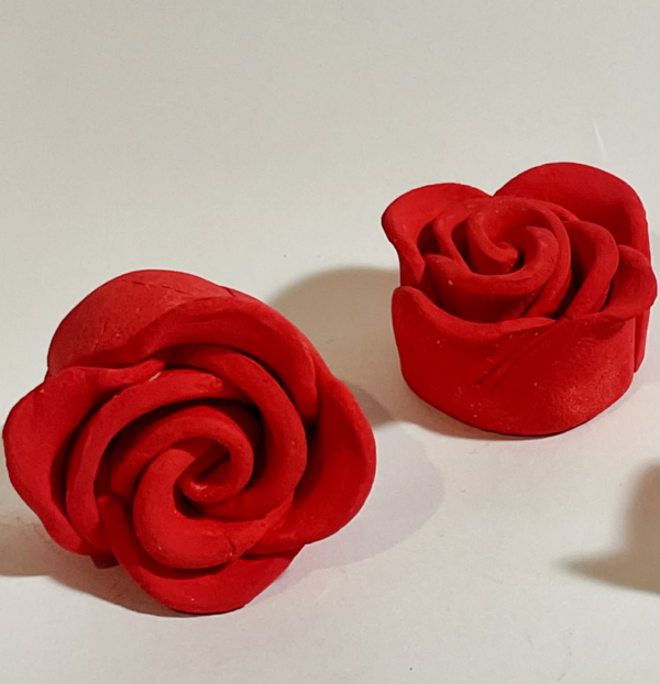 Τριαντάφυλλο από πηλό